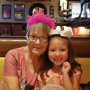 Meet your Posher, Paula